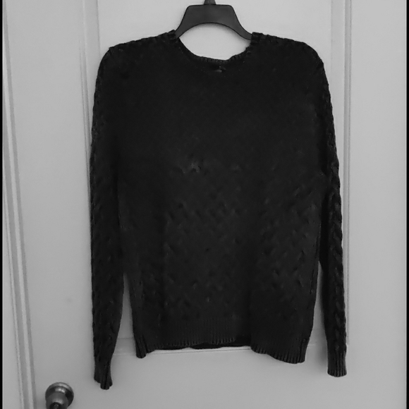 Grey and black sweater - Picture 1 of 3